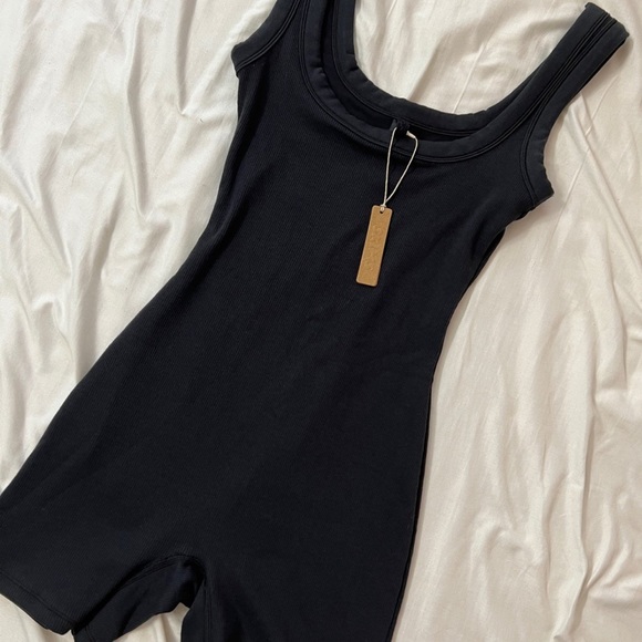 SKIMS Pants - SKIMS Cotton Ribbed Rib Onesie Romper Scoop Black